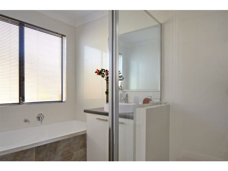 2/37 John Street, Midland WA 6056