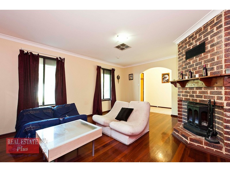 51 Myles Road, Swan View WA 6056