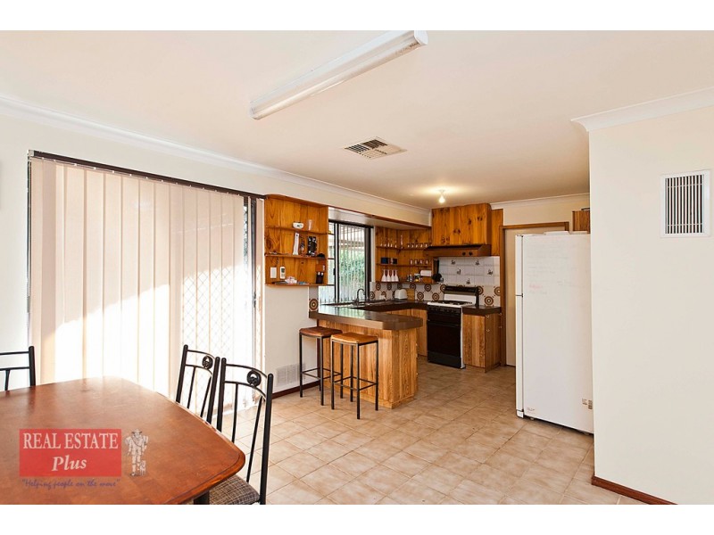 51 Myles Road, Swan View WA 6056