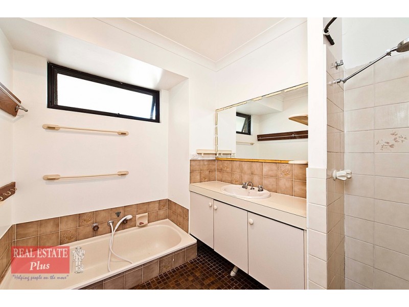 51 Myles Road, Swan View WA 6056