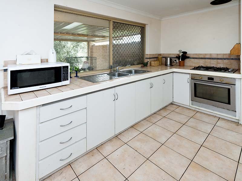 4 Malbec Lane, The Vines WA 6069