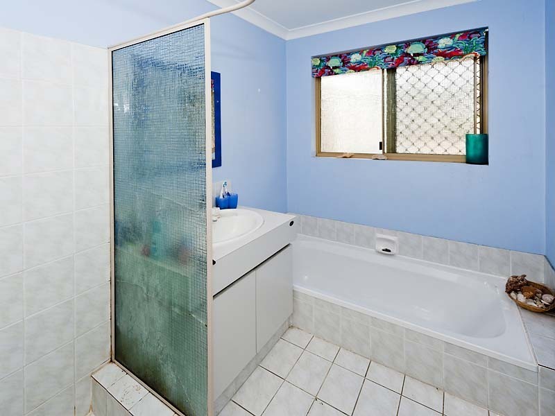 4 Malbec Lane, The Vines WA 6069