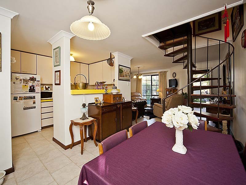 19 Johnson Avenue, Guildford WA 6055