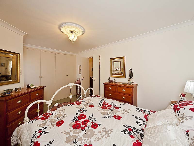 19 Johnson Avenue, Guildford WA 6055