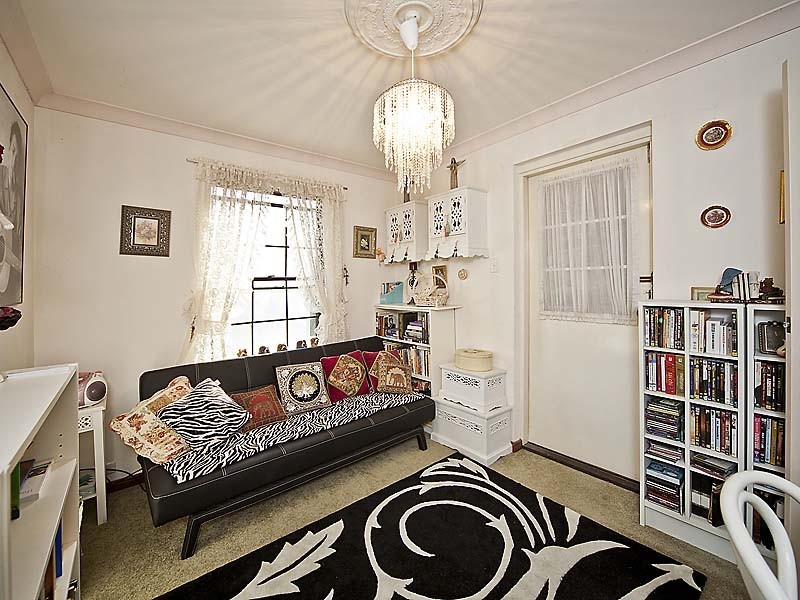 19 Johnson Avenue, Guildford WA 6055