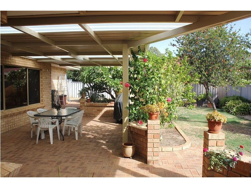 12 Eaglemont Drive, Swan View WA 6056