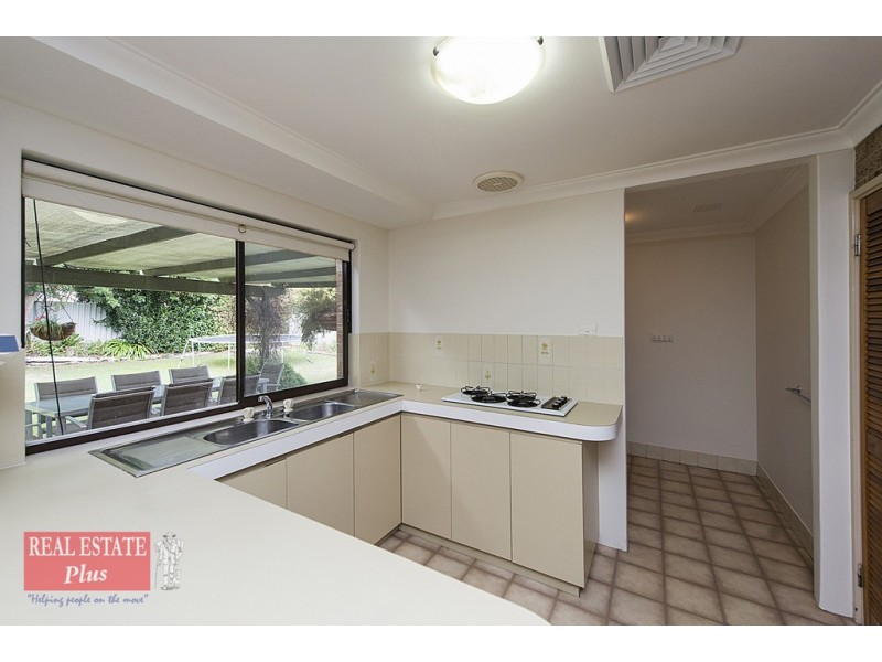 17 Natham Square, Swan View WA 6056