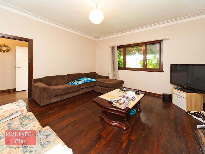 83 Victoria Parade, Midvale WA 6056