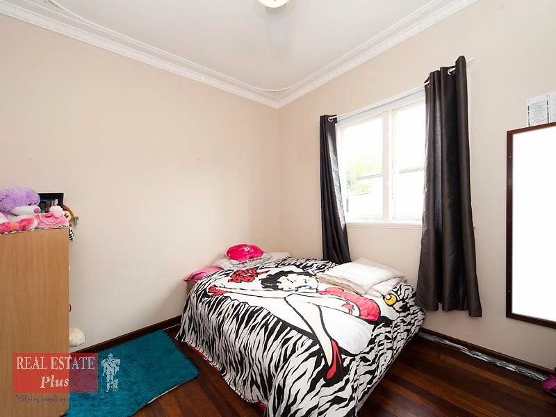 83 Victoria Parade, Midvale WA 6056