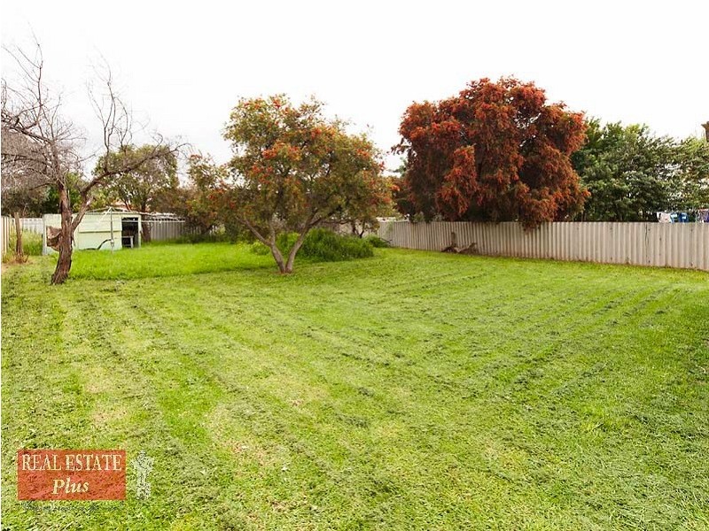 83 Victoria Parade, Midvale WA 6056