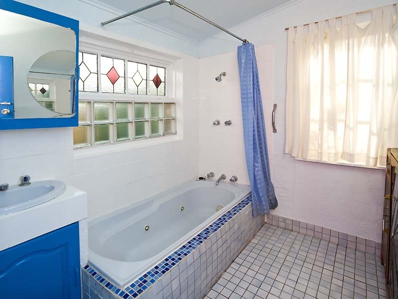 279 Morrison Road, Swan View WA 6056