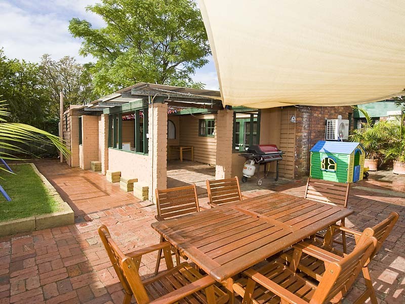279 Morrison Road, Swan View WA 6056