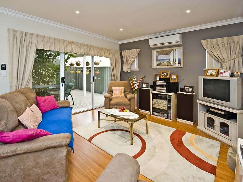 3/14 Mathoura Street, Midland WA 6056