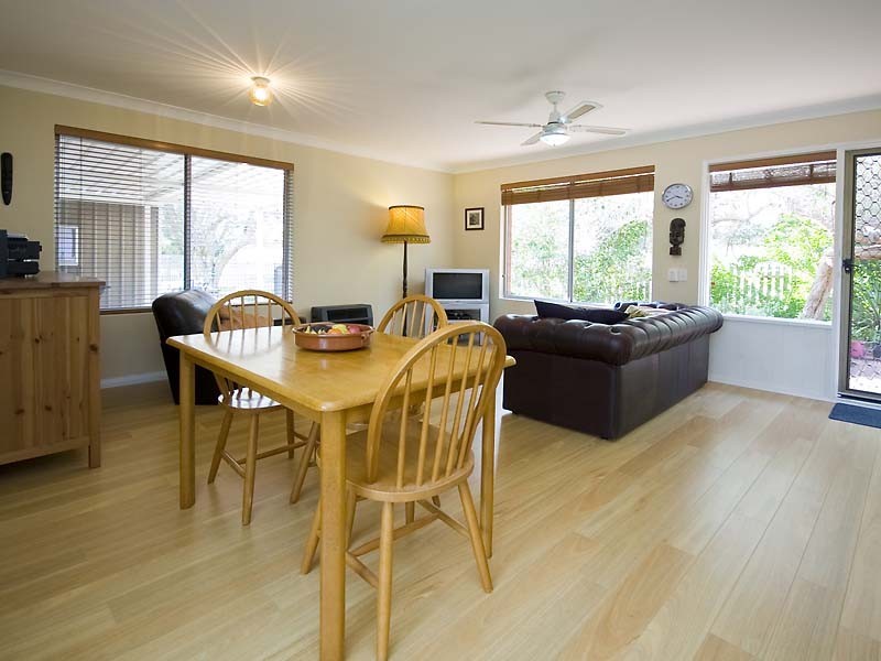 10 Booligal Street, Lesmurdie WA 6076