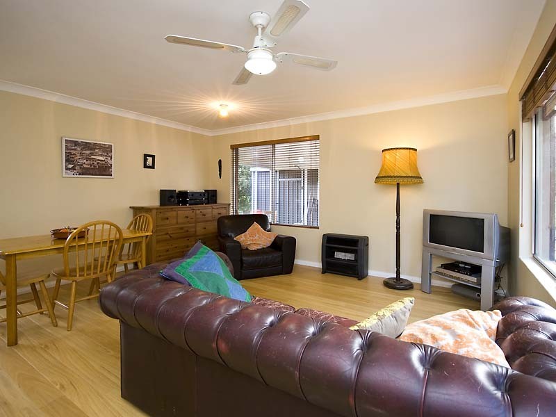 10 Booligal Street, Lesmurdie WA 6076