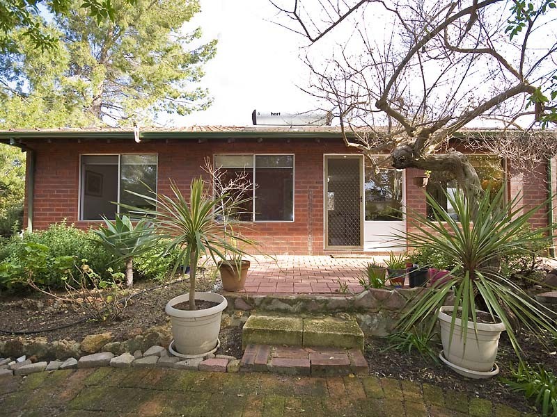 10 Booligal Street, Lesmurdie WA 6076