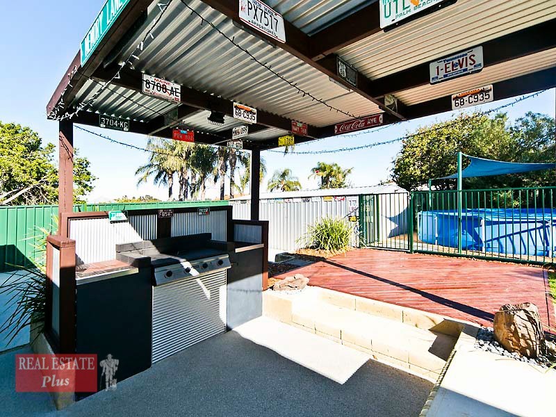 34 Chalfont Way, Swan View WA 6056
