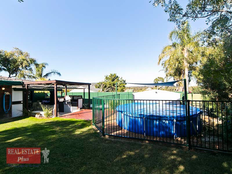 34 Chalfont Way, Swan View WA 6056