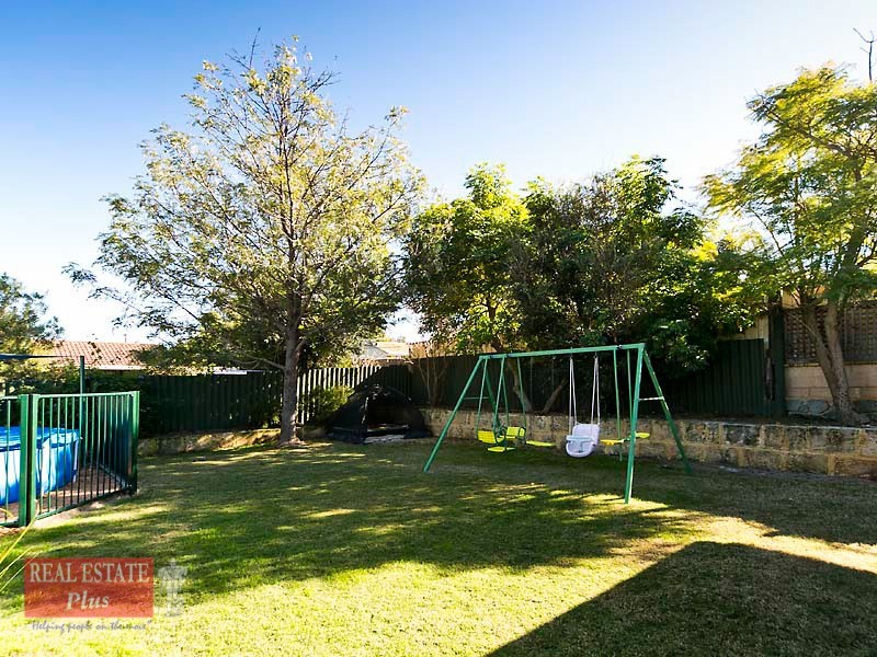 34 Chalfont Way, Swan View WA 6056