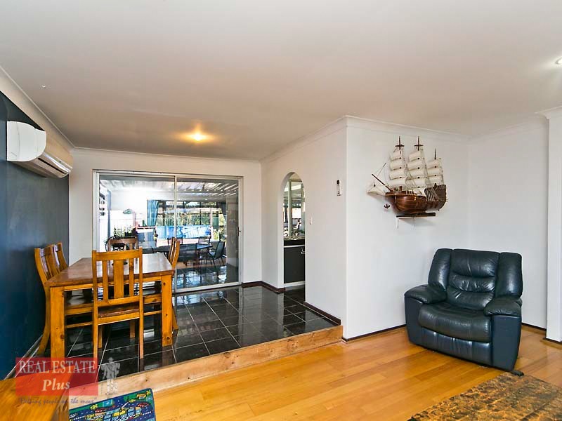 34 Chalfont Way, Swan View WA 6056