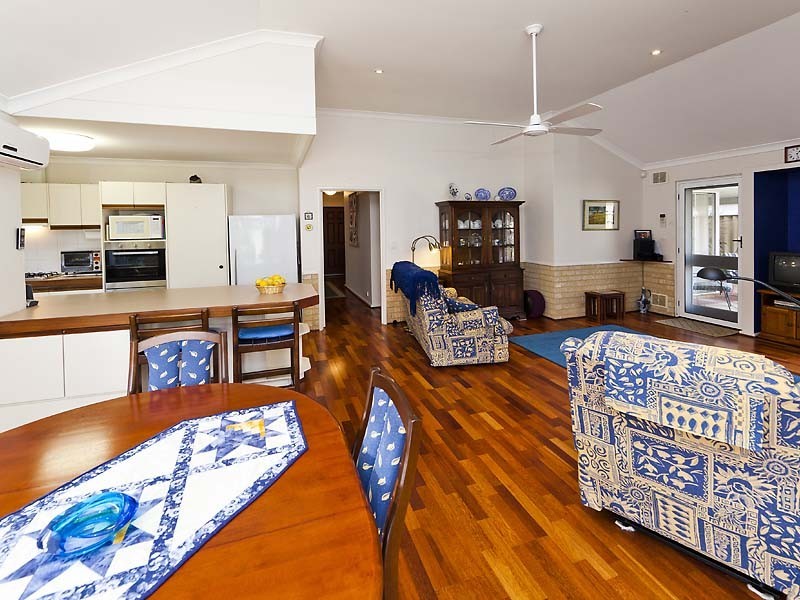 7 St Michael’s Green, Canning Vale WA 6155