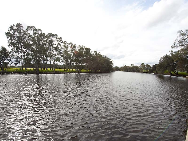 18 Third Avenue, Woodbridge WA 6056