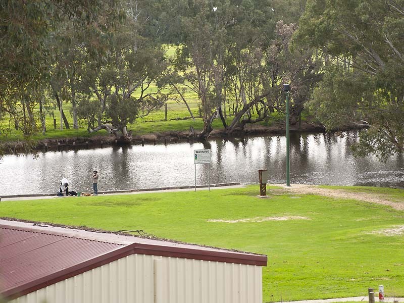 18 Third Avenue, Woodbridge WA 6056