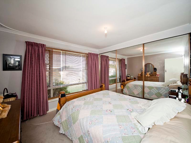 10 Tennyson Street, Bellevue WA 6056