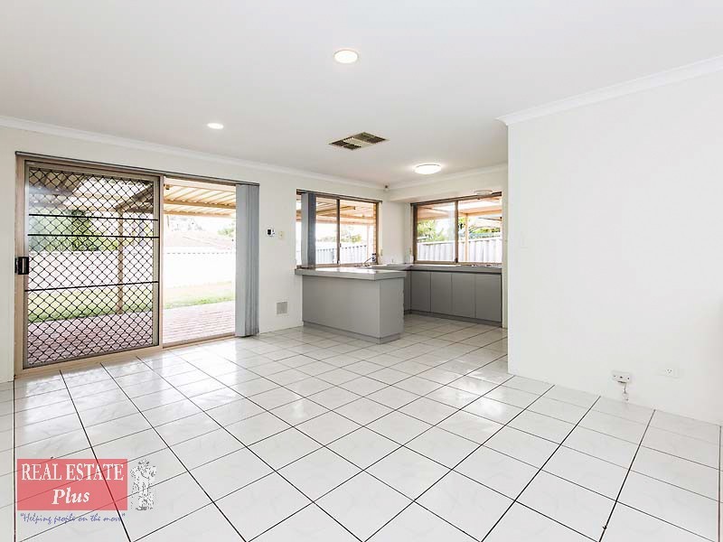 17 Edwards Entrance, Stratton WA 6056