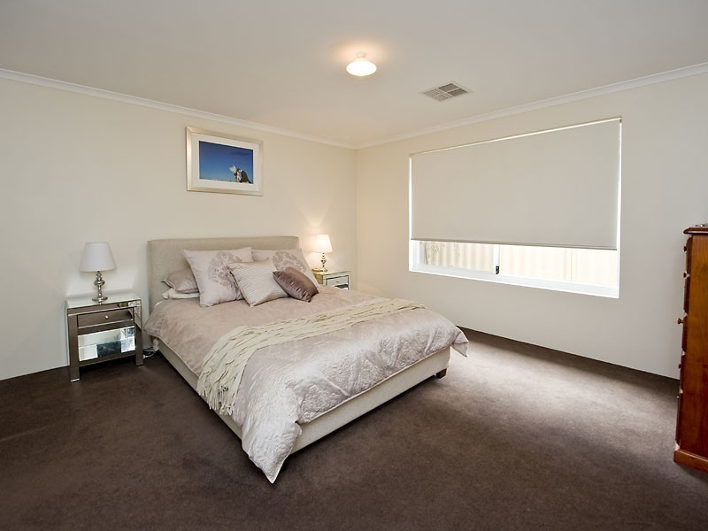 16 Januk Turn, South Guildford WA 6055