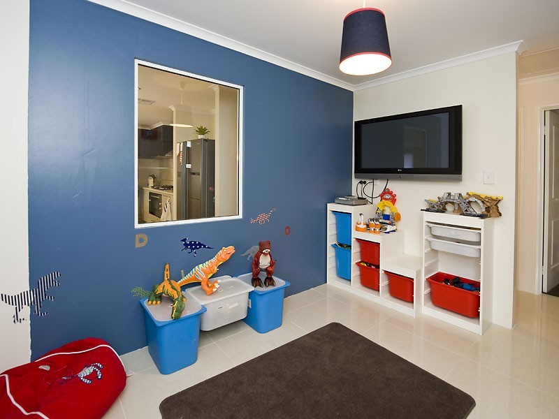 16 Januk Turn, South Guildford WA 6055