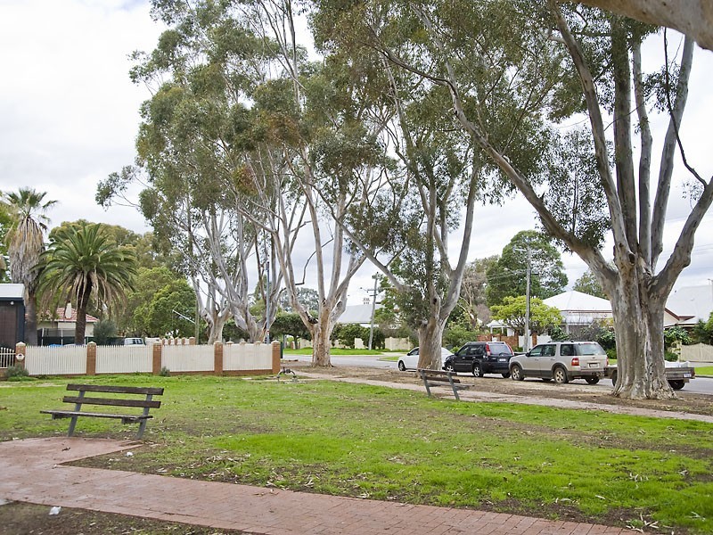 8 (Lot 210) Tauman Loop, Guildford WA 6055