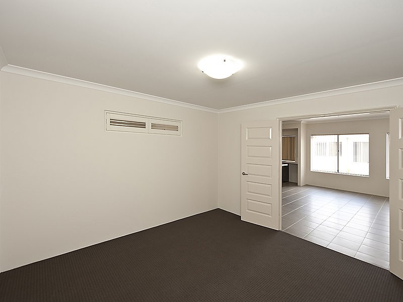 36 Vellum Loop, Aveley WA 6069