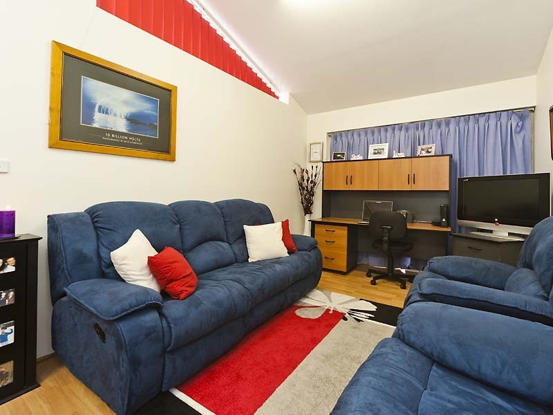 55 Pavetta Crescent, Forrestfield WA 6058