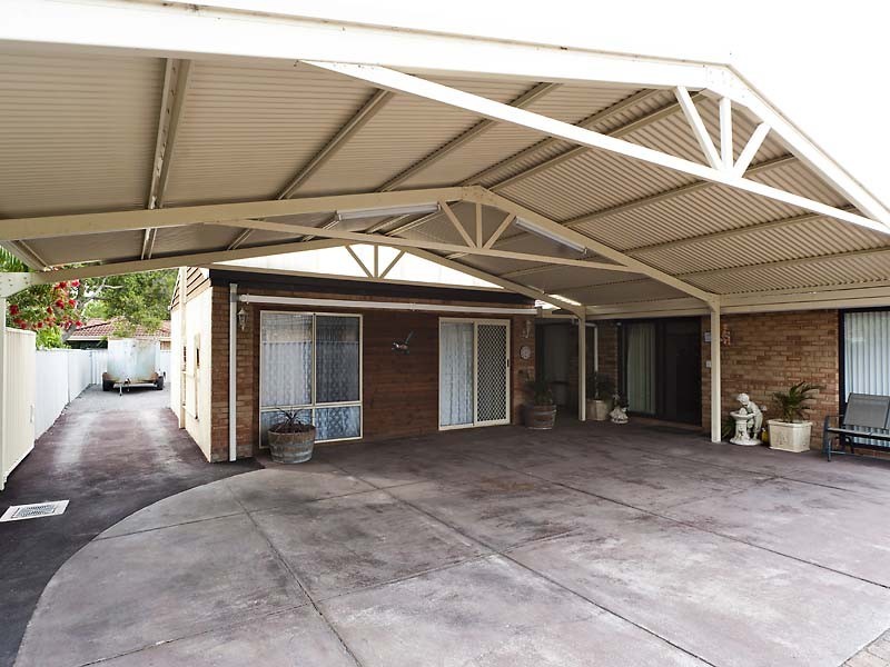 55 Pavetta Crescent, Forrestfield WA 6058