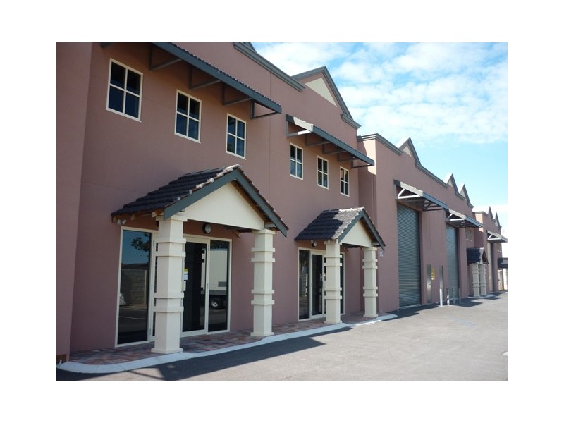 U 10, 7 Hughes Rd, Canning Vale WA 6155
