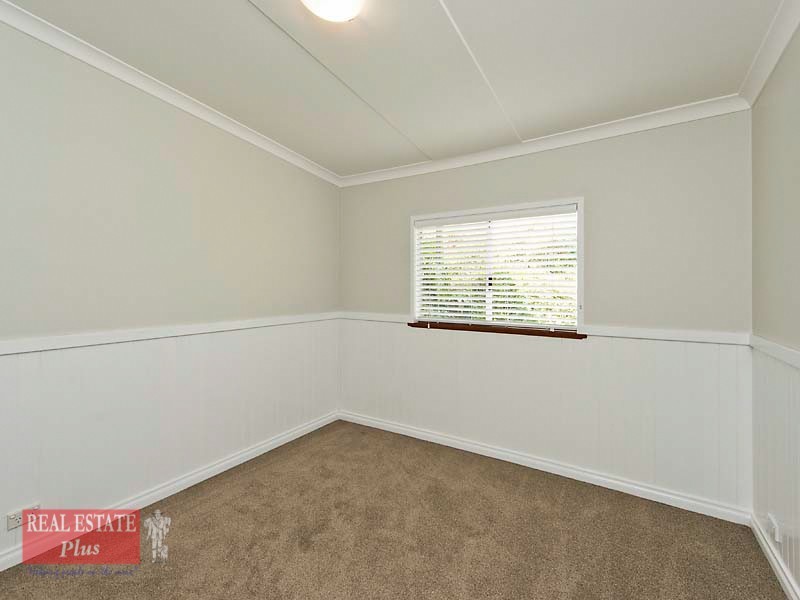 16 Boorabilla Way, Greenmount WA 6056