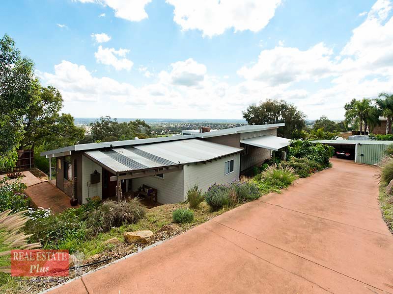 16 Boorabilla Way, Greenmount WA 6056