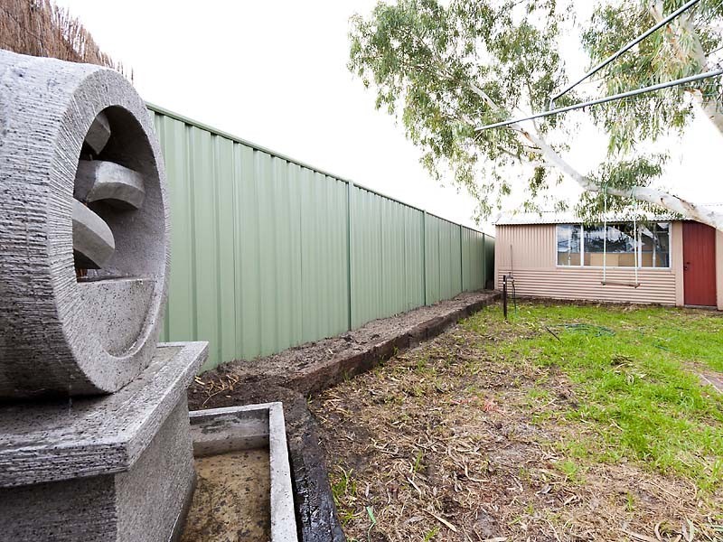 33B Ewart Street, Midvale WA 6056