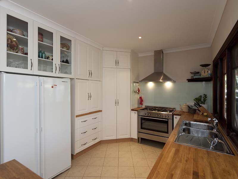 56 Redgum Avenue, Bellevue WA 6056