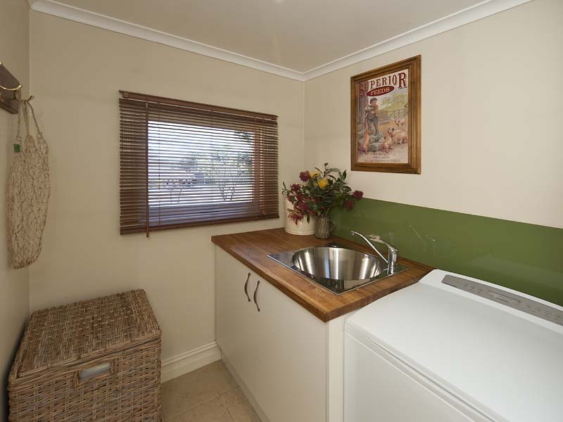 56 Redgum Avenue, Bellevue WA 6056