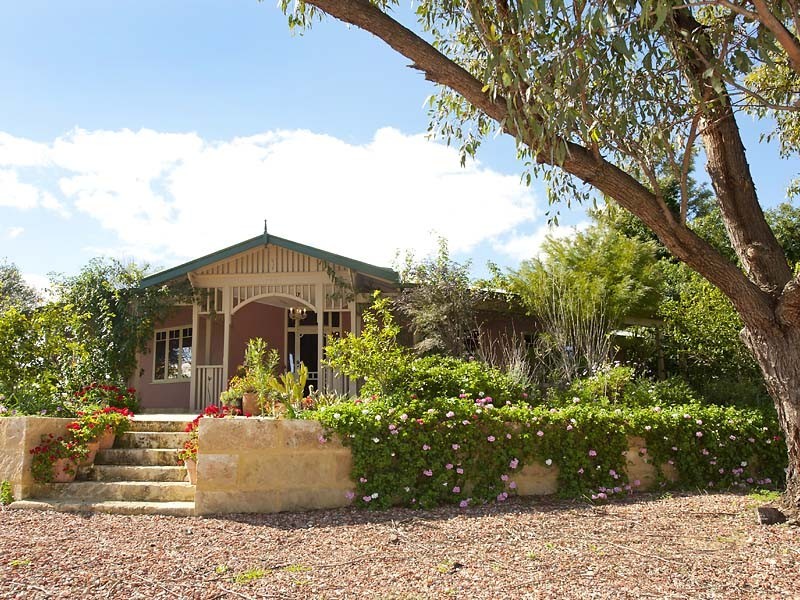 56 Redgum Avenue, Bellevue WA 6056