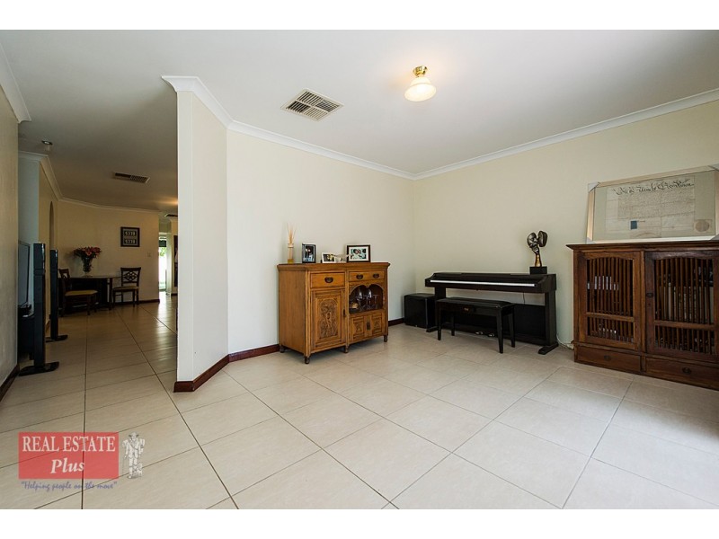 40 Mockeridge Circuit, Middle Swan WA 6056