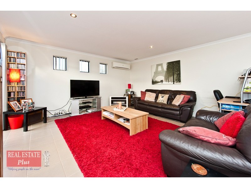 6/25 Wroxton St, Midland WA 6056