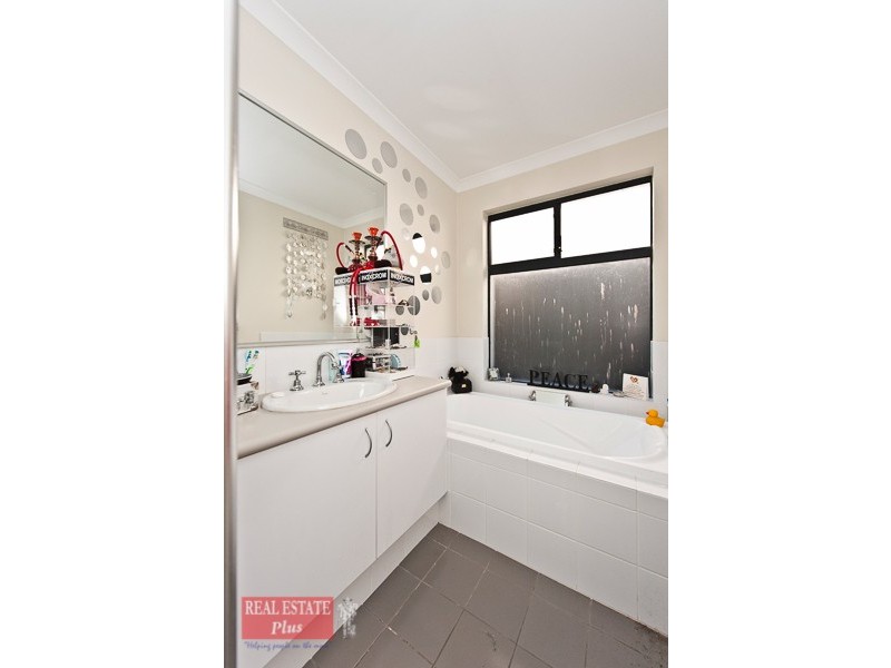 6/25 Wroxton St, Midland WA 6056