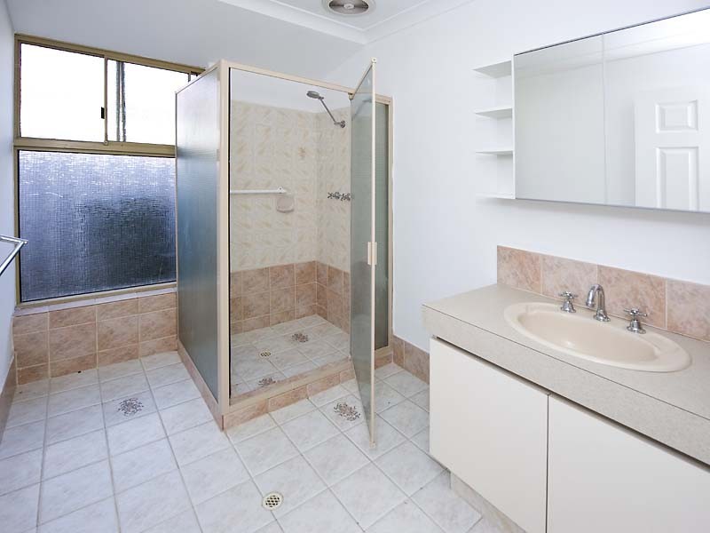 27 Wenstead Place, Stratton WA 6056