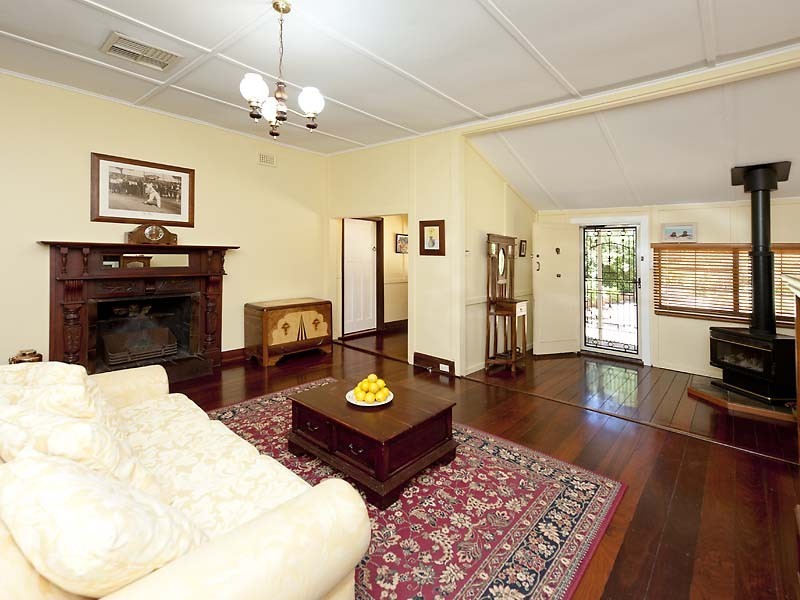 75 Old York Road, Greenmount WA 6056