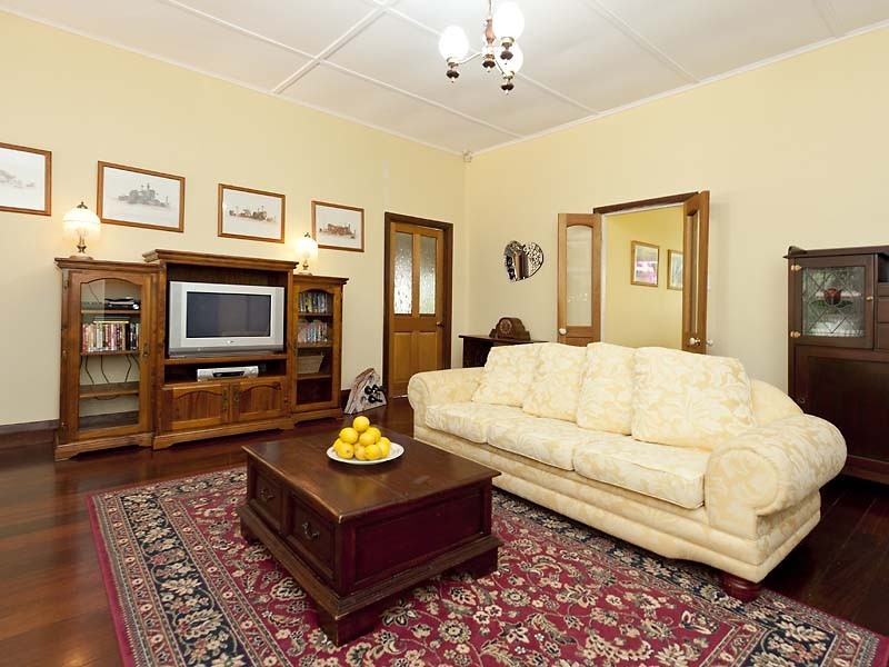 75 Old York Road, Greenmount WA 6056