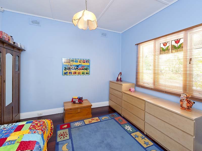 75 Old York Road, Greenmount WA 6056