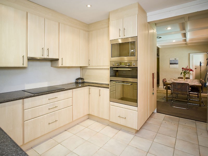 1 Kershaw Avenue, Lesmurdie WA 6076